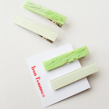 Load image into Gallery viewer, Femmes Hair Clip Set | Green
