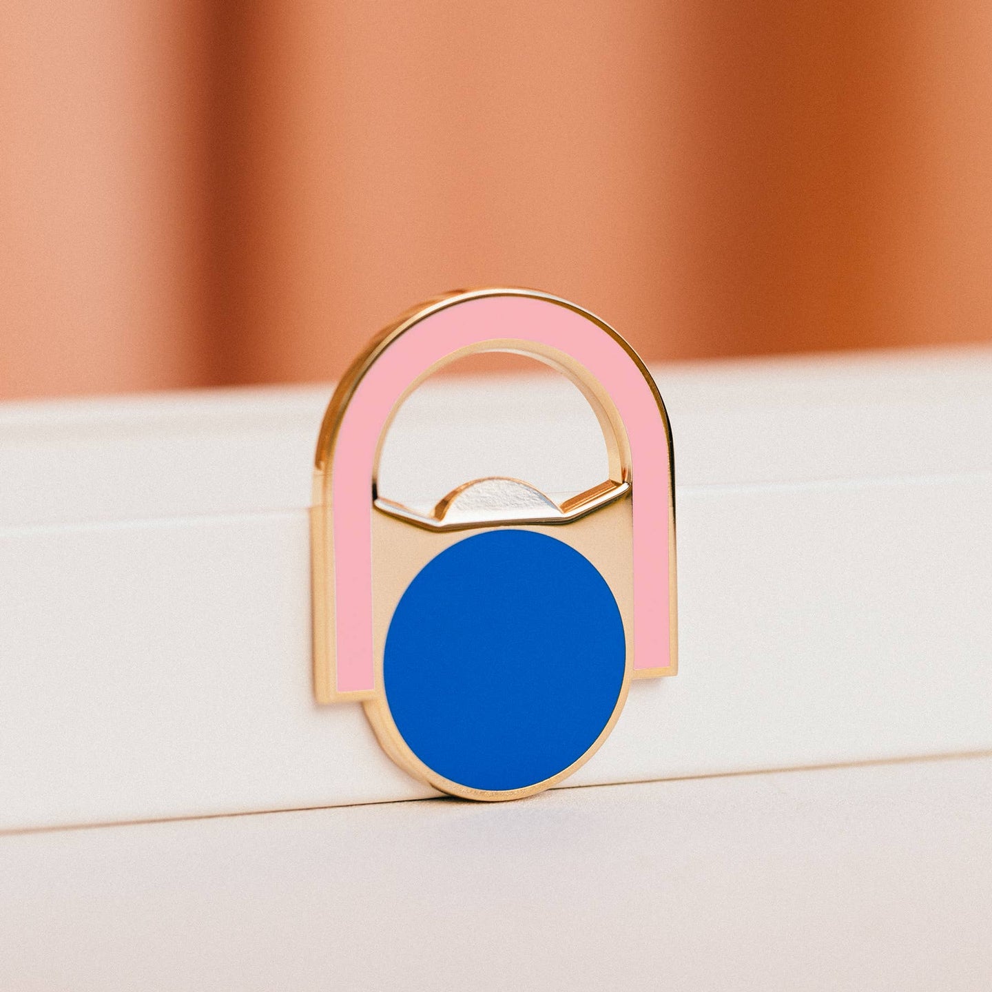 Circle Arch Bottle Opener Magnet