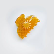 Load image into Gallery viewer, Starburst Checkered Hair Claw Clip
